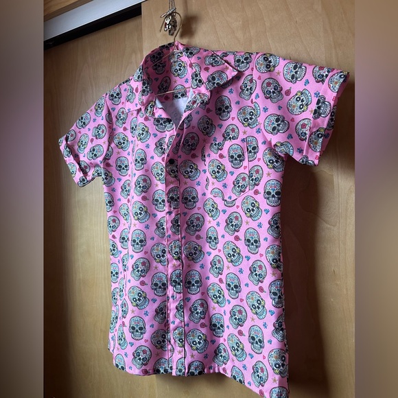 Men’s Skulls Button Down Shirt size M - Picture 2 of 5